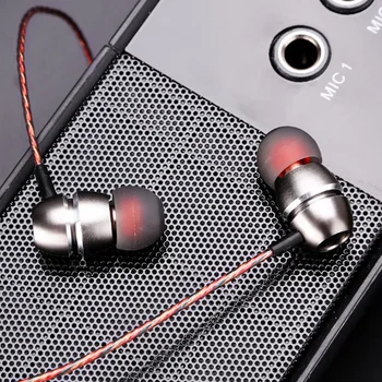 TWOM D01 Metalen Stereo Oortelefoon In Ear Headset met Microfoon voor Mobiele Telefoon Professionele HiFi Geluidsisolerende Oordopjes