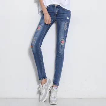 De lente en zomer van 2016 Koreaanse vrouwen ripped jeans borduurwerk potlood broek slim stretch denim broek voeten