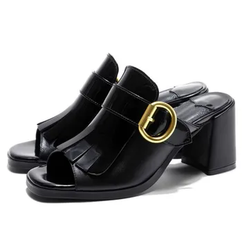 Nieuwe zomer fashion 2017 vrouwen lederen slides sandalen dikke hakken zwarte wijn fringe gesp dames casual zomer schoenen