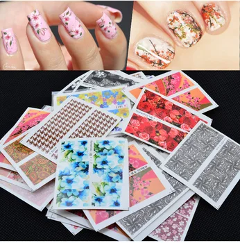 50 stks/set Stickers Plakken Manicure Watermerk Nail Decals 3D Nail Art Decoraties Verschillende Patroon Beauty Tools